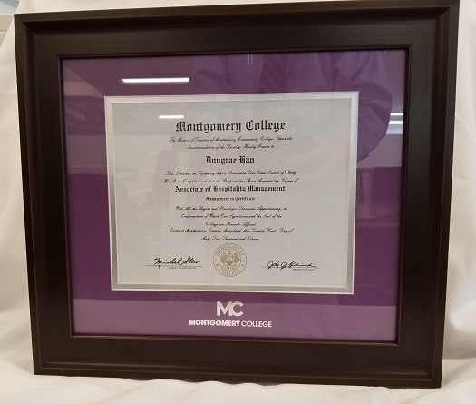 Rideau Frame / Purple Mat